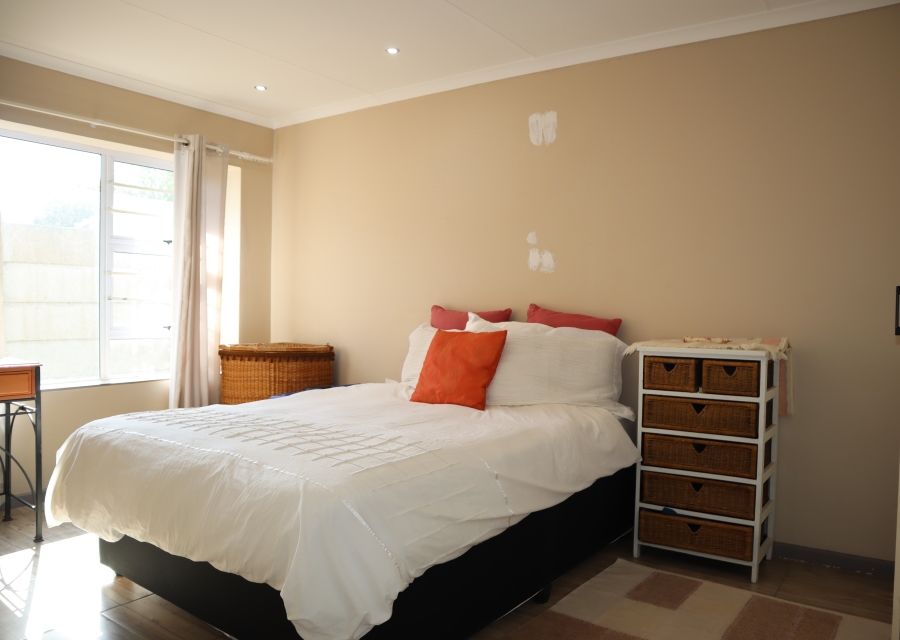 3 Bedroom Property for Sale in Wavecrest Eastern Cape